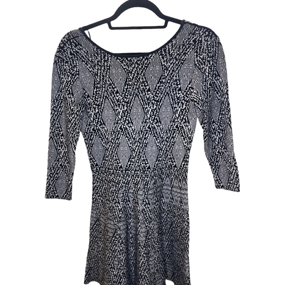 Zara Brand Jacquard Dress with low scooped back. 😏 - Picture 1 of 6